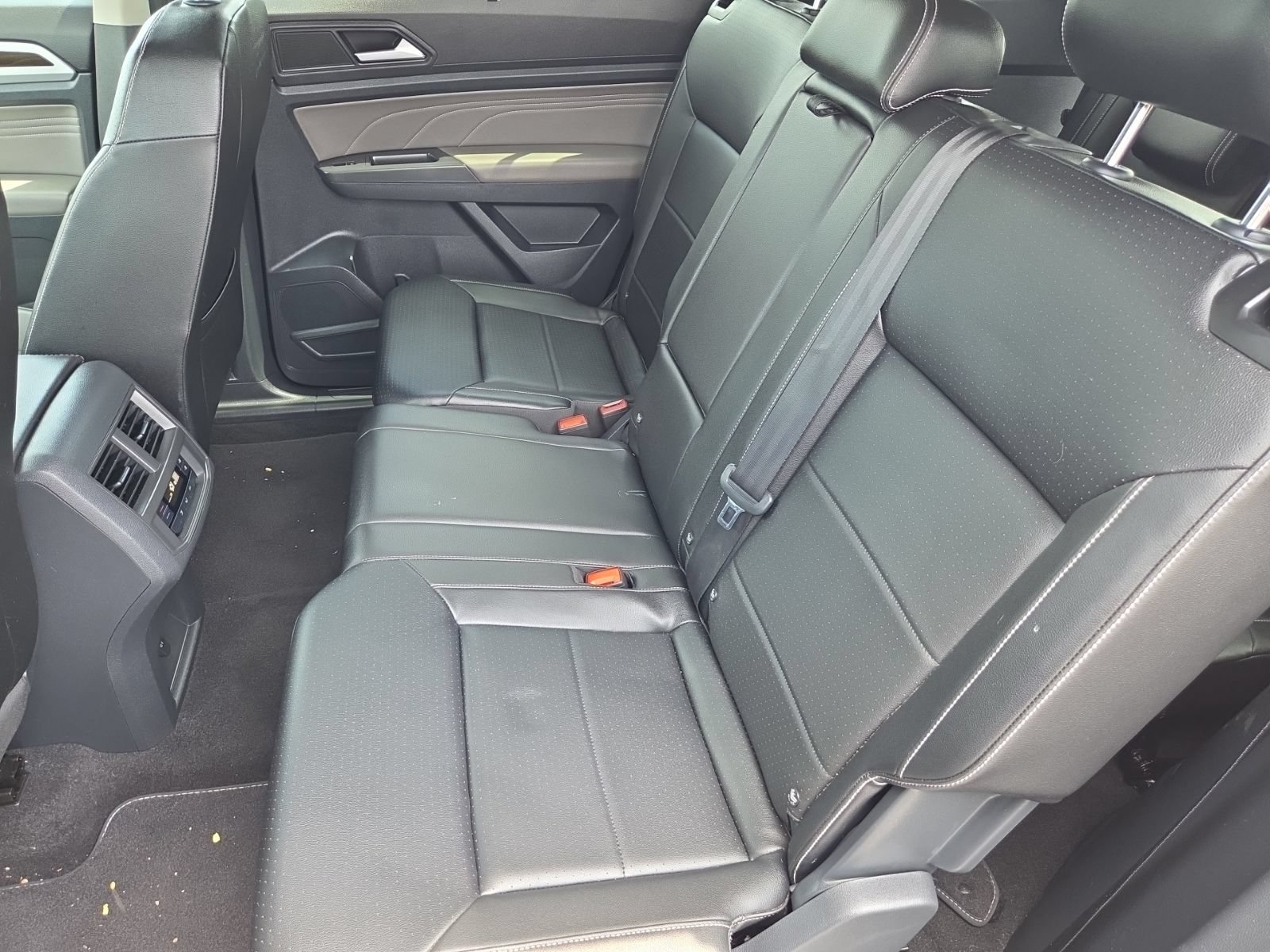 Used 2023 Volkswagen Atlas SE AWD/4WD image 16