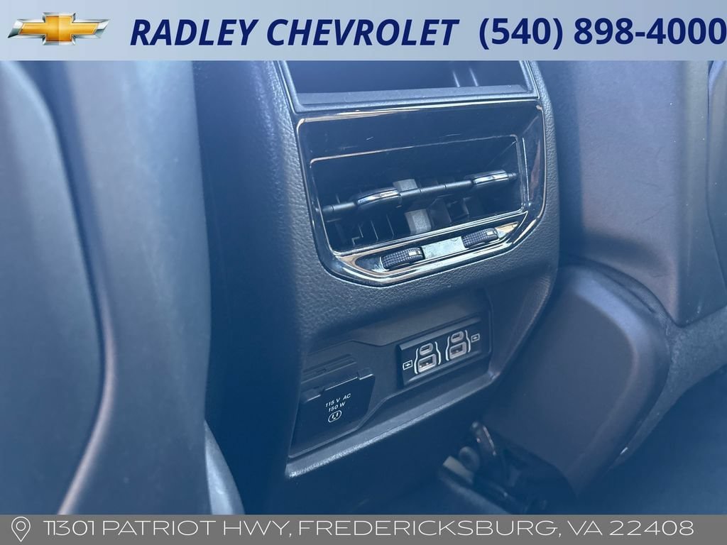 Used 2024 Jeep Grand Cherokee Altitude AWD/4WD image 13