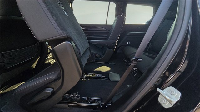 Used 2024 Jeep Grand Cherokee L Laredo w/ Luxury Tech Group I image 27