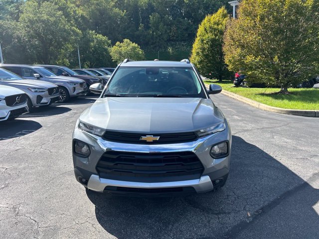 Used 2023 Chevrolet TrailBlazer LT w/ Convenience Package AWD/4WD image 2
