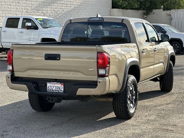 Used 2018 Toyota Tacoma TRD Off-Road image 4
