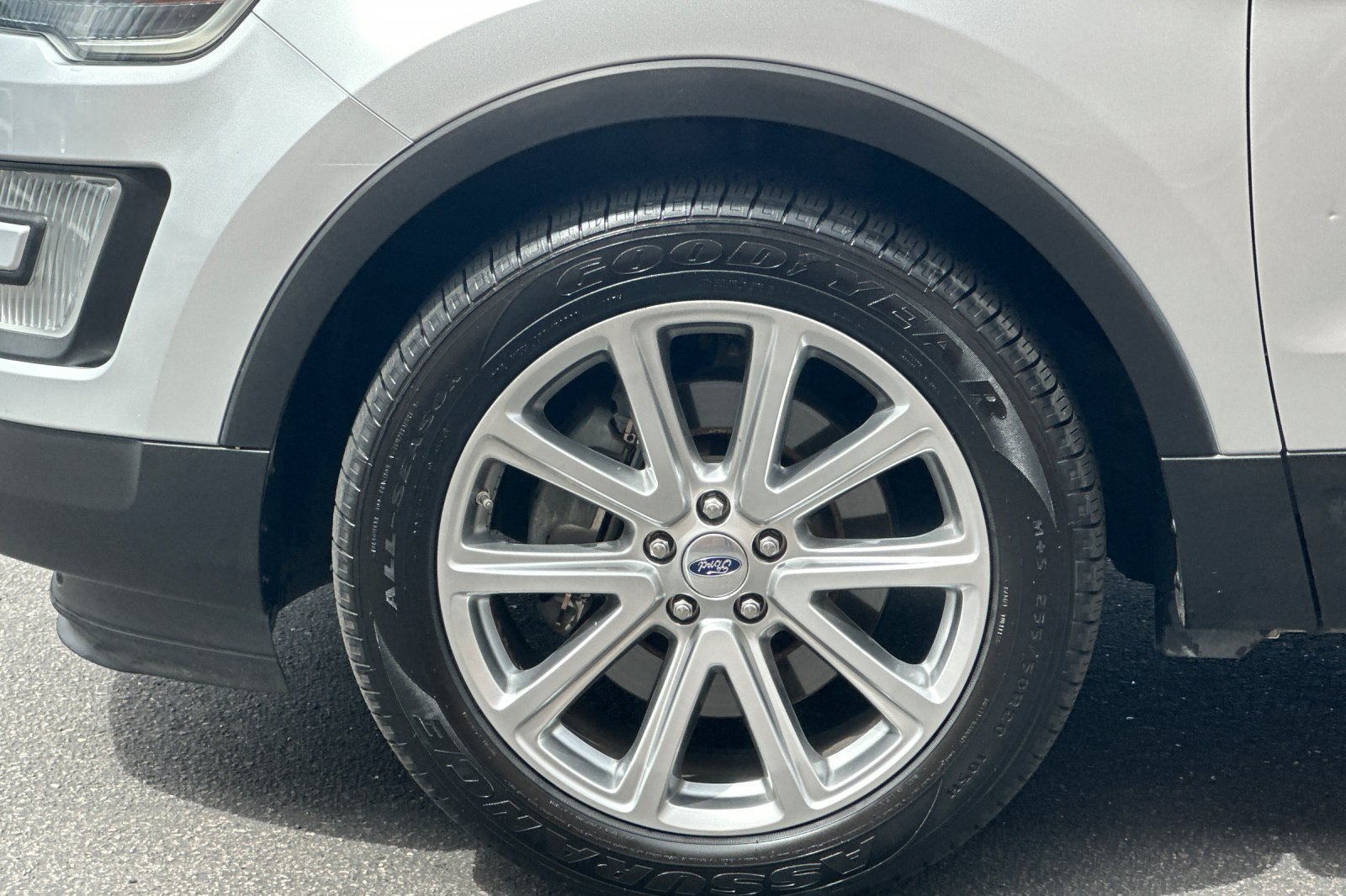 Used 2016 Ford Explorer Limited AWD/4WD image 13