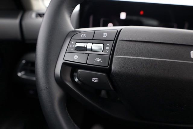 Used 2025 Kia K4 EX image 26