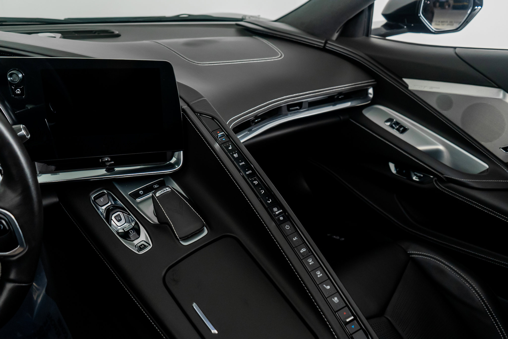 Used 2020 Chevrolet Corvette Stingray Premium Cpe w/ 3LT image 34