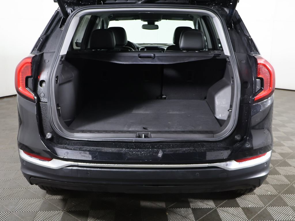 Used 2022 GMC Terrain SLT w/ Infotainment Package II image 18