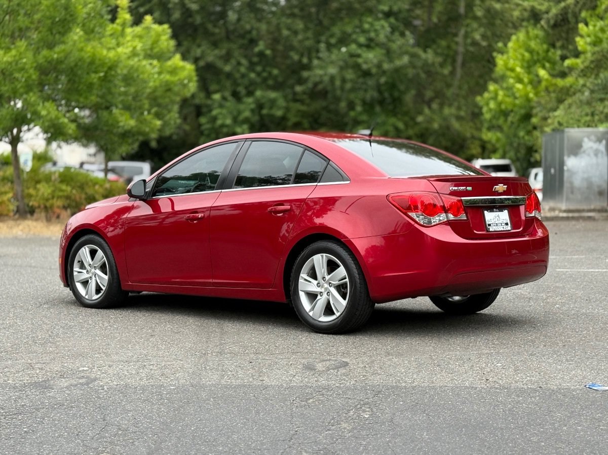 Used 2014 Chevrolet Cruze Diesel FWD image 7