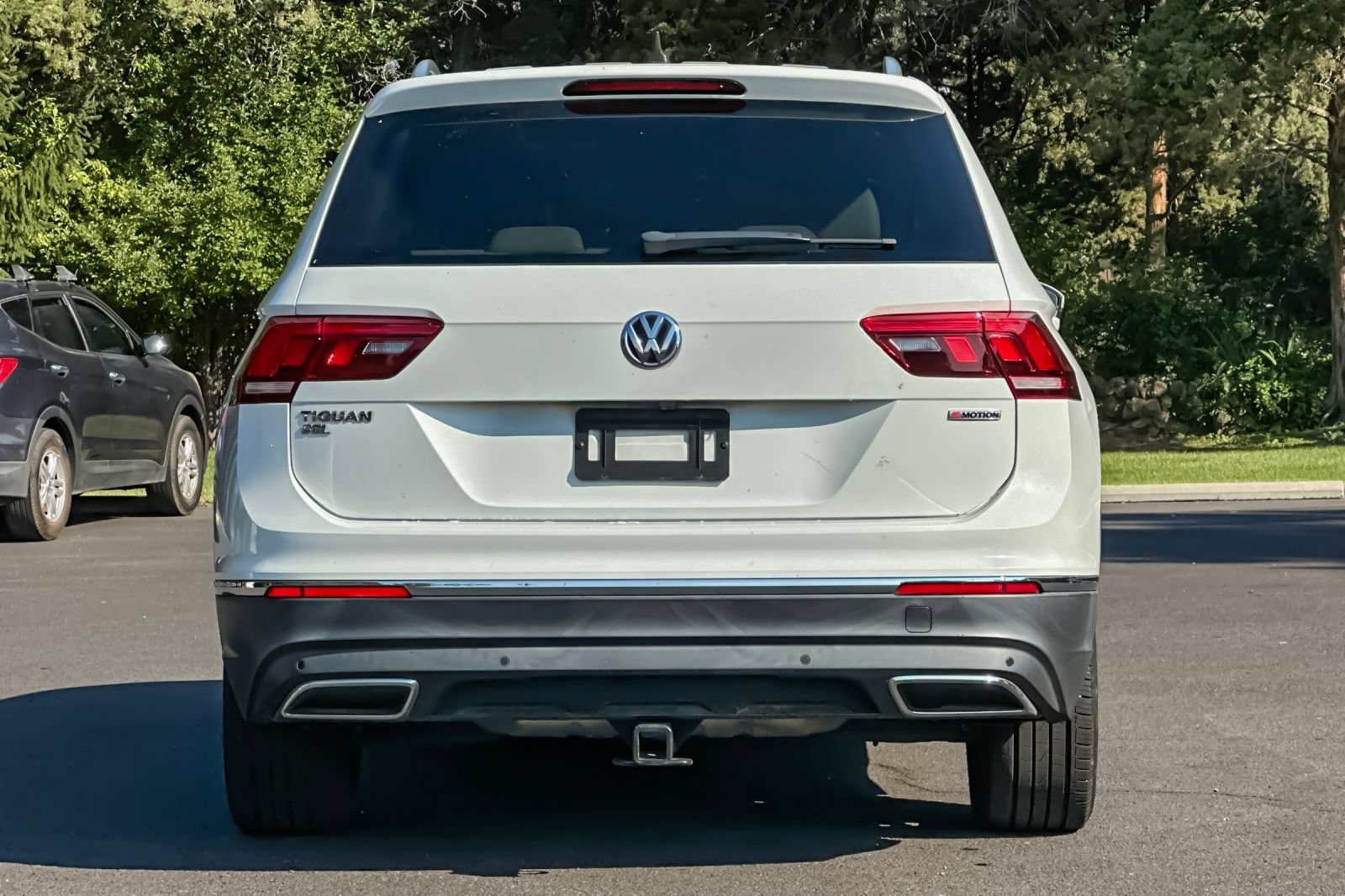 Used 2019 Volkswagen Tiguan SEL w/ 3rd Row Seat Package AWD/4WD image 5