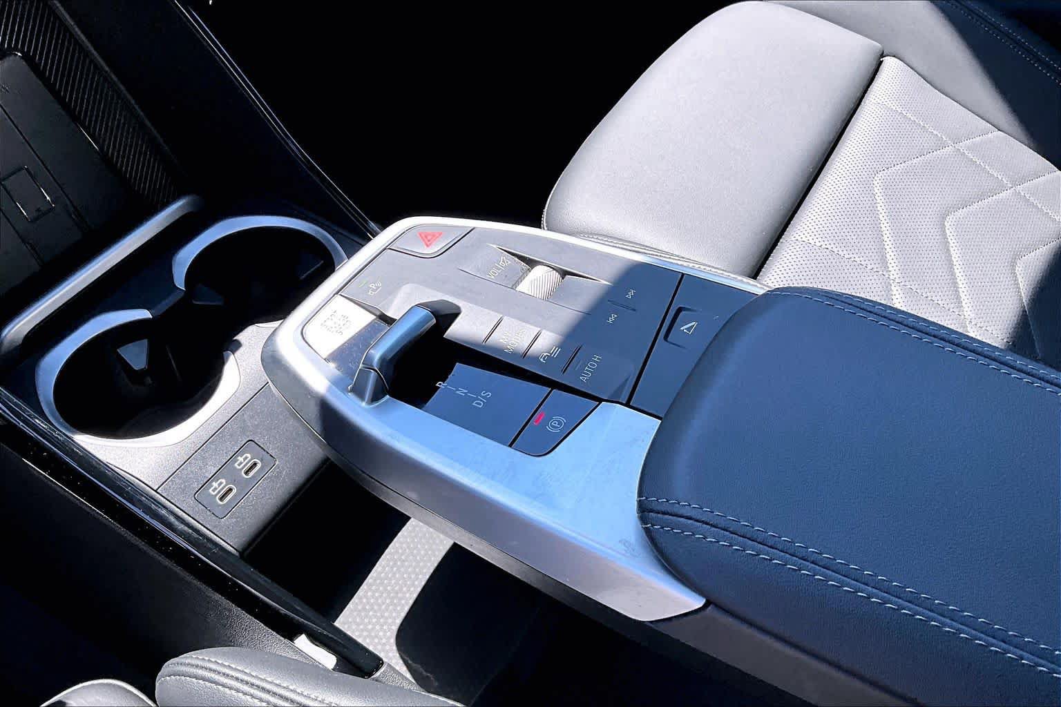 Certified 2025 BMW X1 M35i AWD/4WD image 17