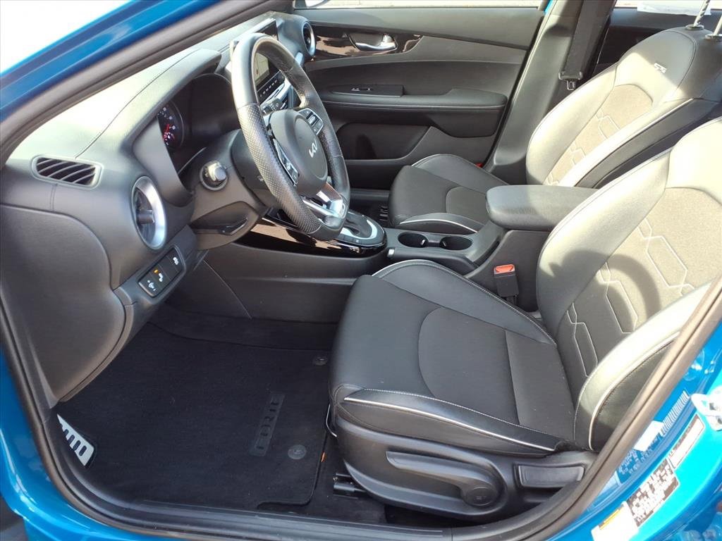 Used 2023 Kia Forte GT-Line image 12