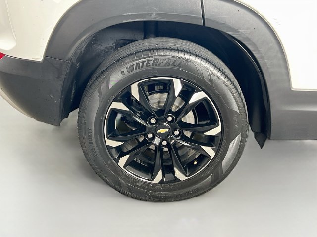 Used 2022 Chevrolet TrailBlazer LT w/ Convenience Package AWD/4WD image 35