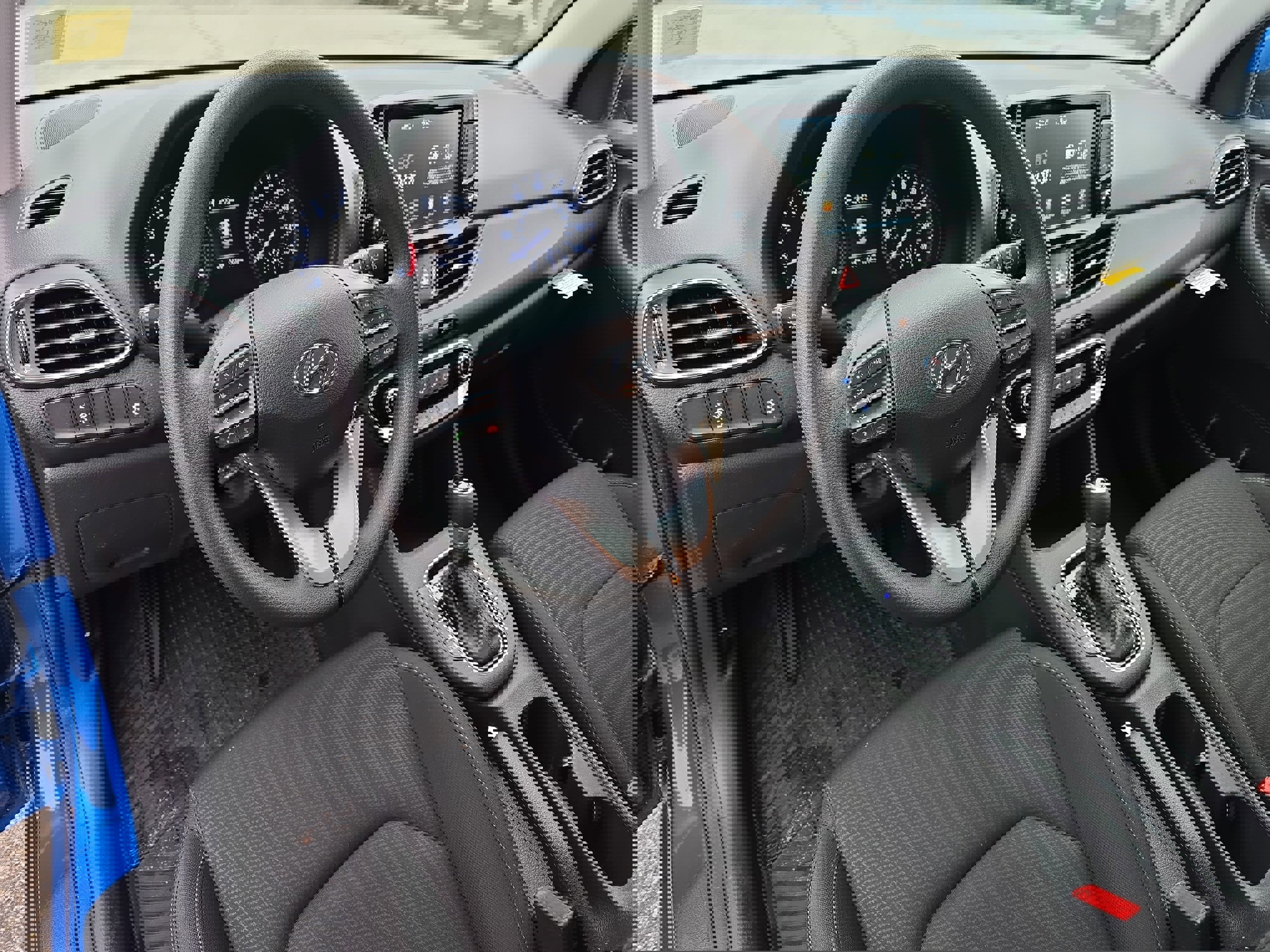 Used 2018 Hyundai Elantra GT image 16