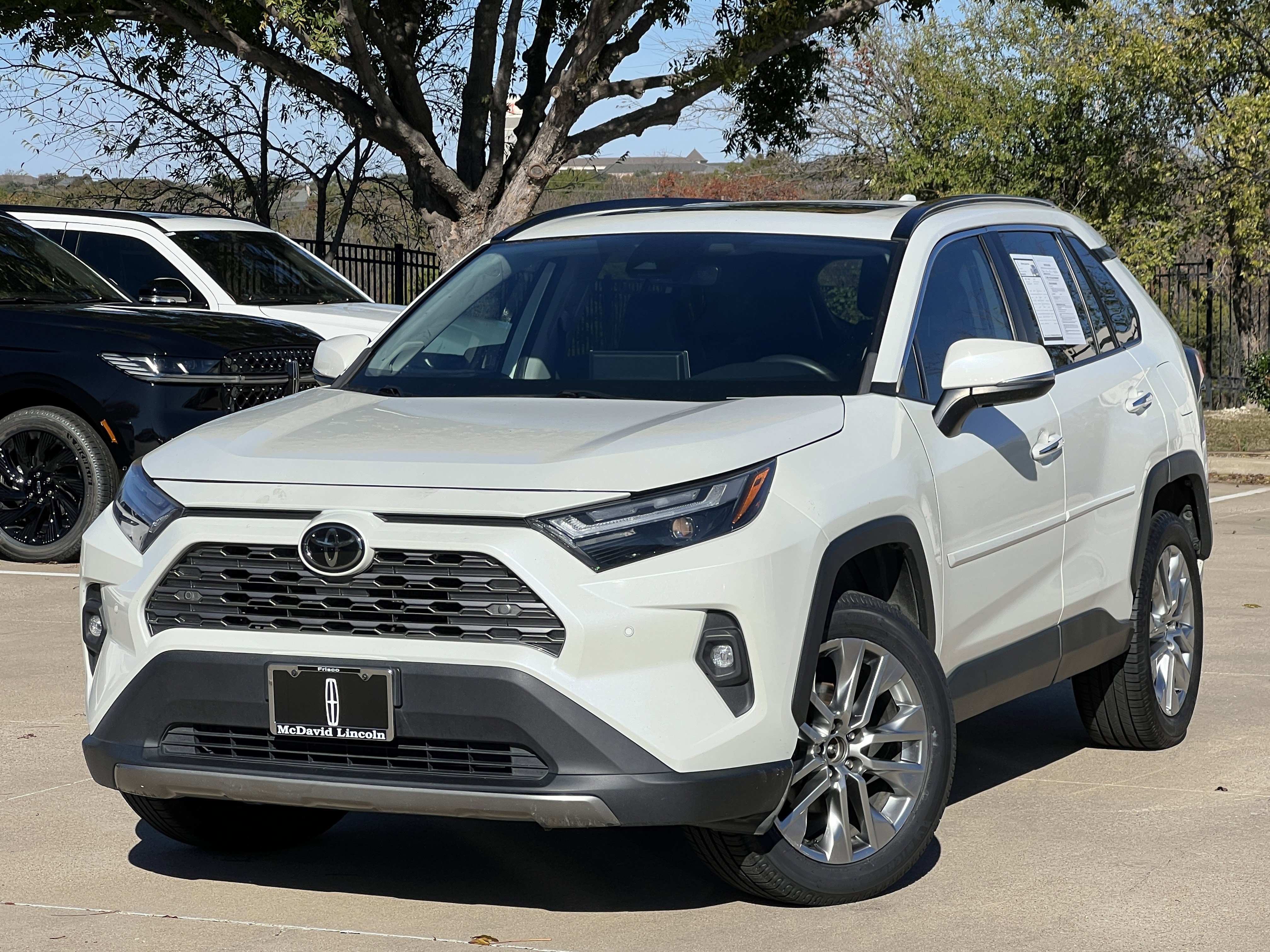Used 2022 Toyota RAV4 Limited image 2