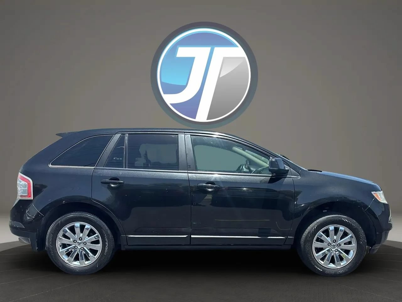 Used 2010 Ford Edge SEL FWD image 4