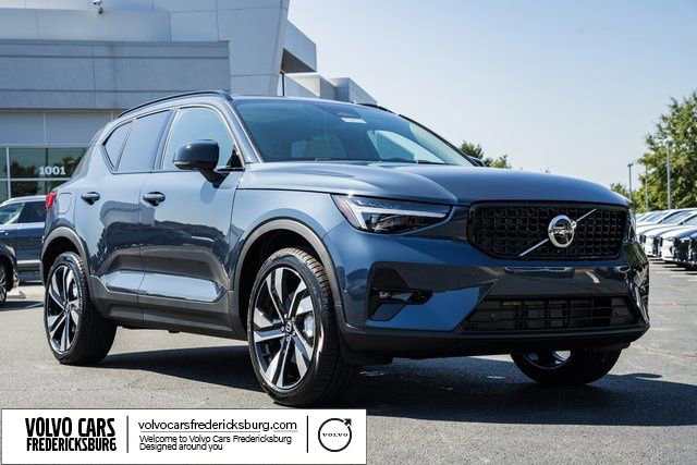 Used 2026 Volvo XC40 B5 Ultra w/ Protection Package Premier AWD/4WD image 1