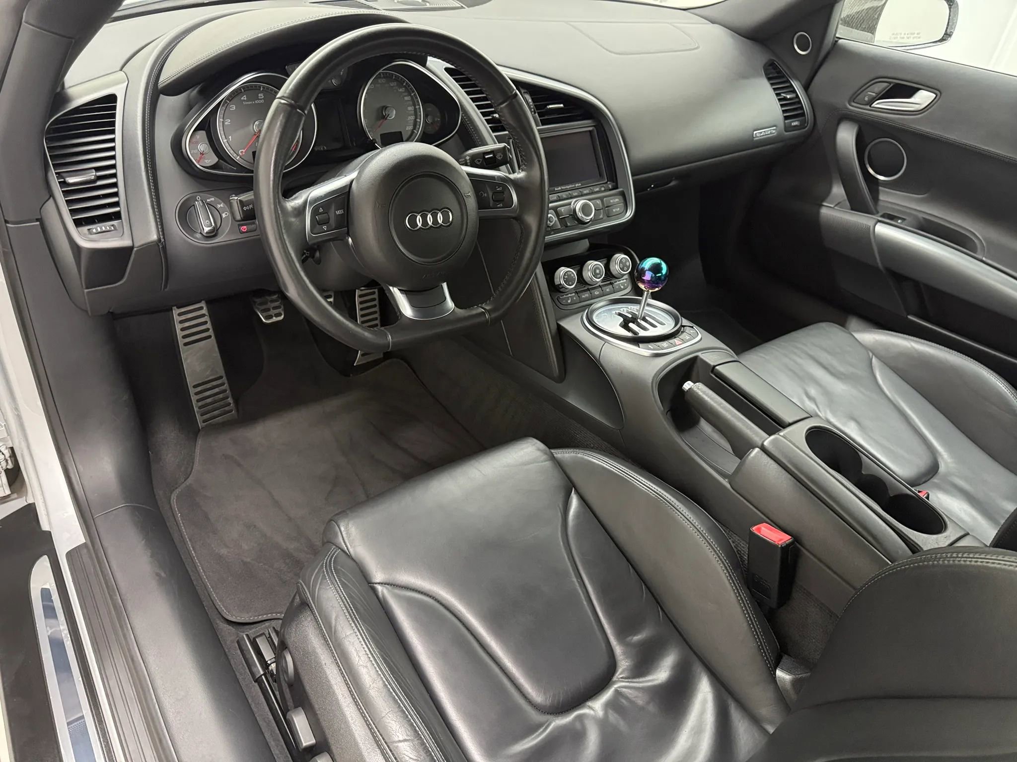 Used 2009 Audi R8 V8 AWD/4WD image 2