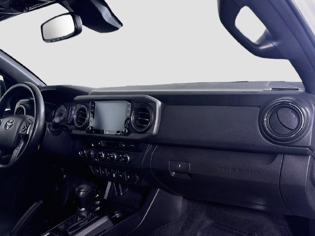 Used 2021 Toyota Tacoma TRD Off-Road w/ TRD Premium Off Road Package AWD/4WD image 34