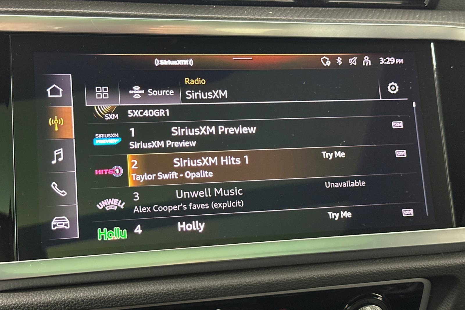 Used 2025 Audi Q3 2.0T Premium w/ Convenience Package image 17