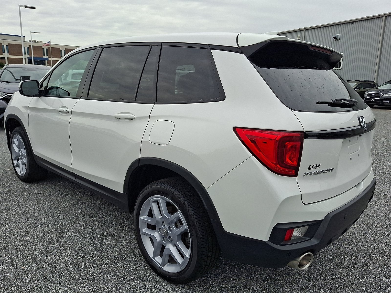 Used 2025 Honda Passport EX-L image 6