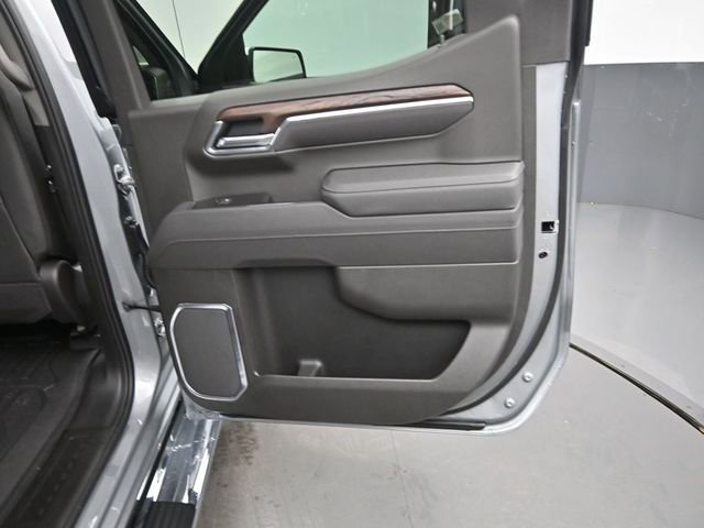 New 2026 GMC Sierra 1500 SLT w/ SLT Premium Plus Package image 16