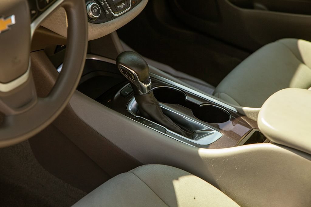 Used 2022 Chevrolet Malibu LS w/ Driver Confidence Package II FWD image 14