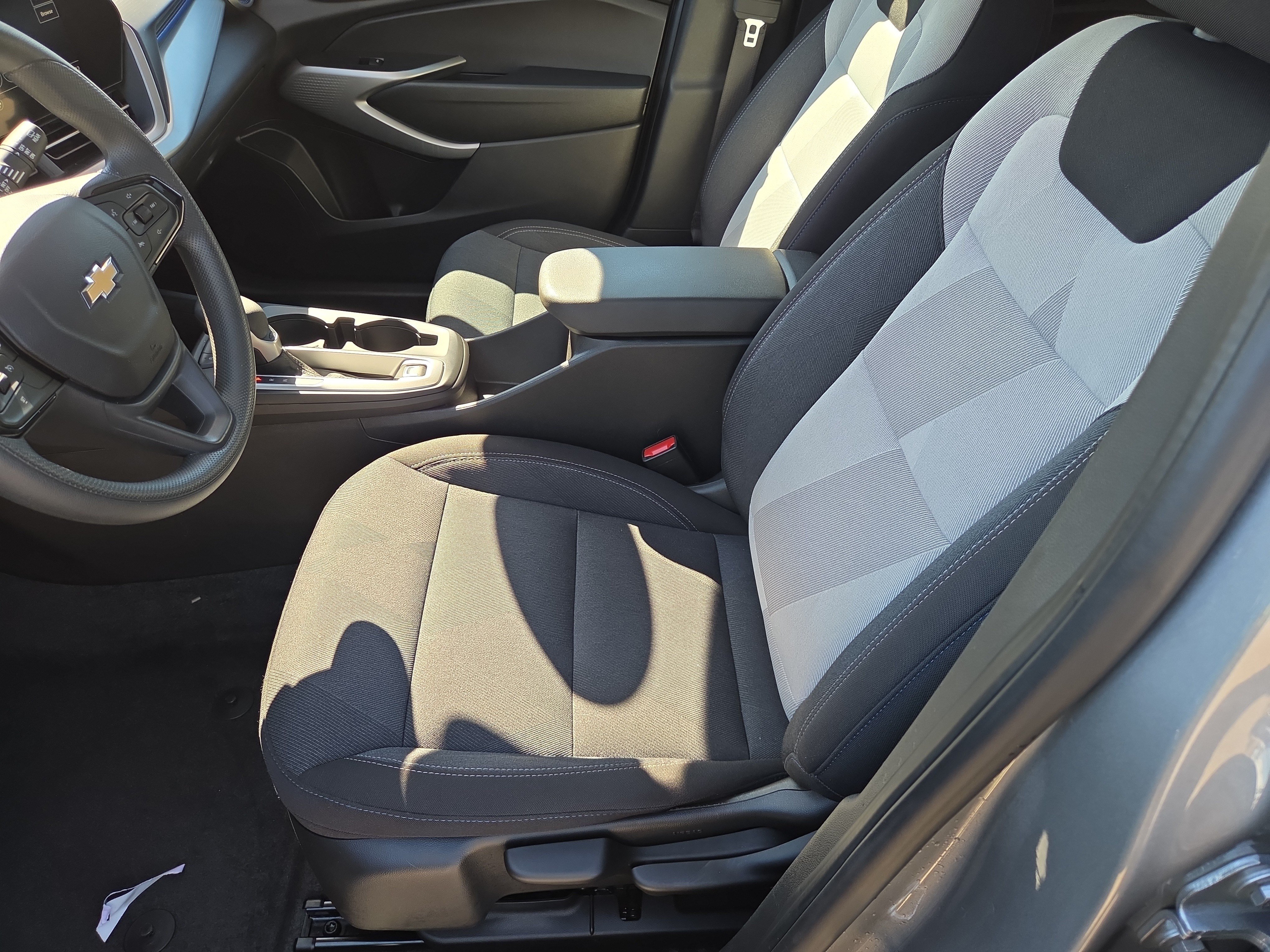 Used 2026 Chevrolet Trax LS FWD image 5