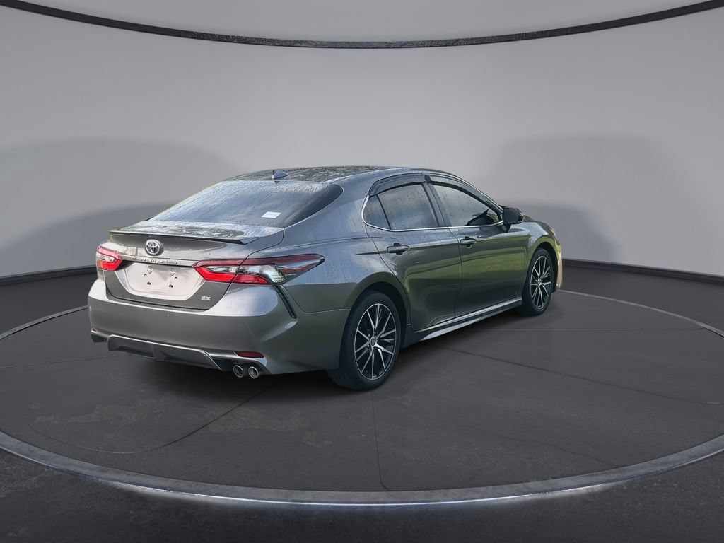 Used 2024 Toyota Camry SE FWD image 8