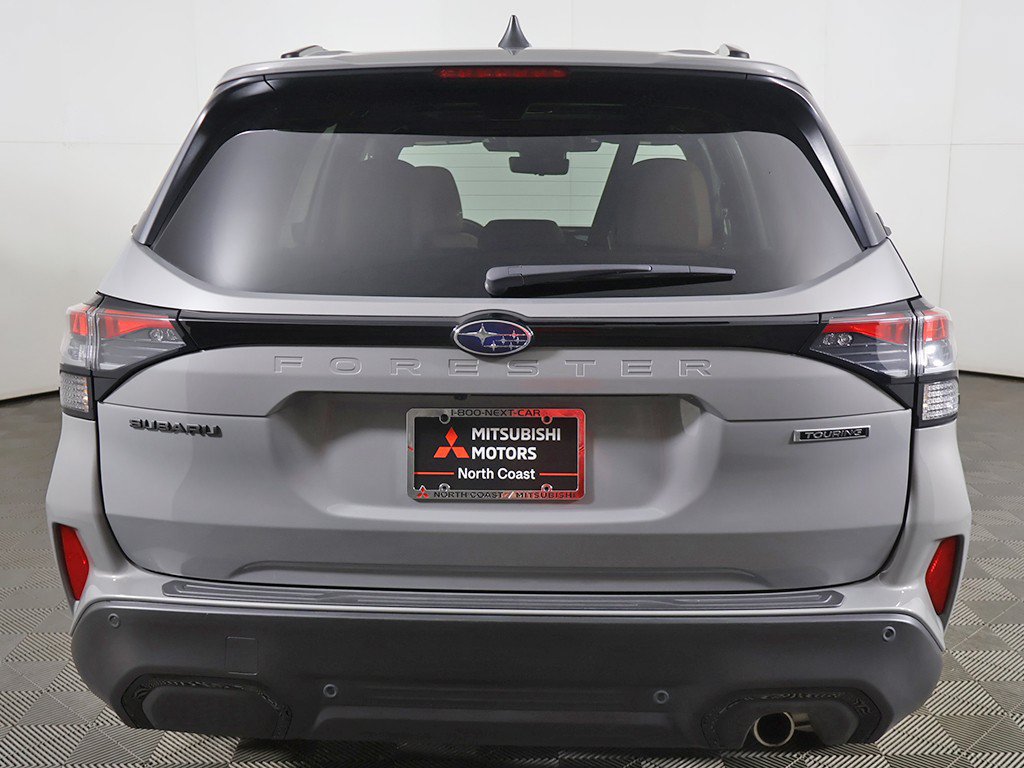 Used 2025 Subaru Forester Touring w/ Popular Package - Touring AWD/4WD image 16