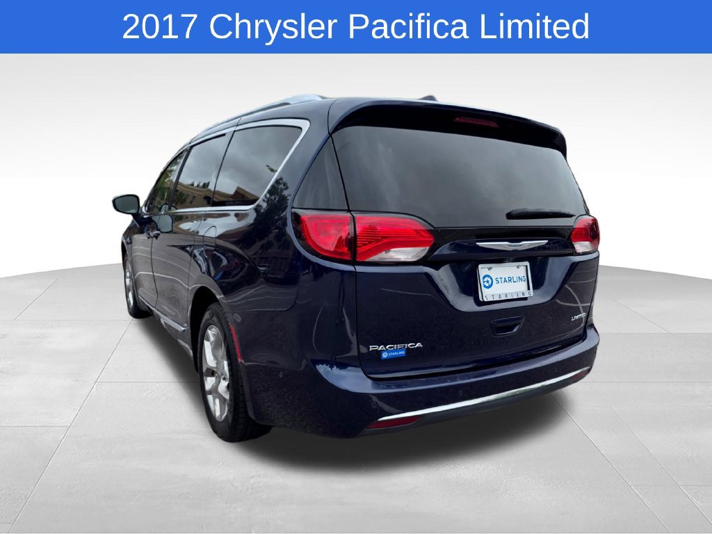 Used 2017 Chrysler Pacifica Limited FWD image 7