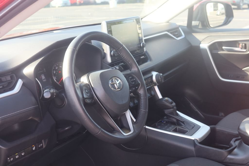 Used 2022 Toyota RAV4 XLE w/ Convenience Package AWD/4WD image 27