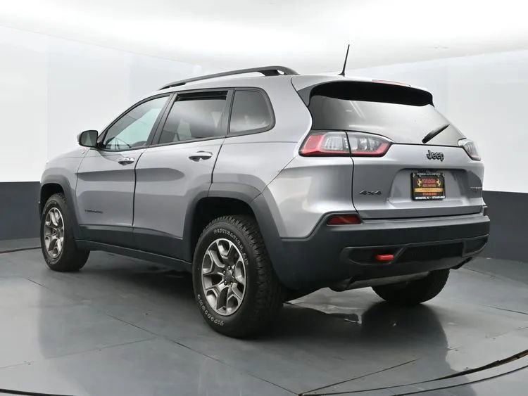 Used 2021 Jeep Cherokee Trailhawk w/ Premium Leather Package image 9