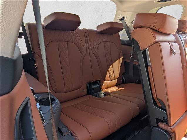 New 2026 BMW X7 xDrive40i image 19