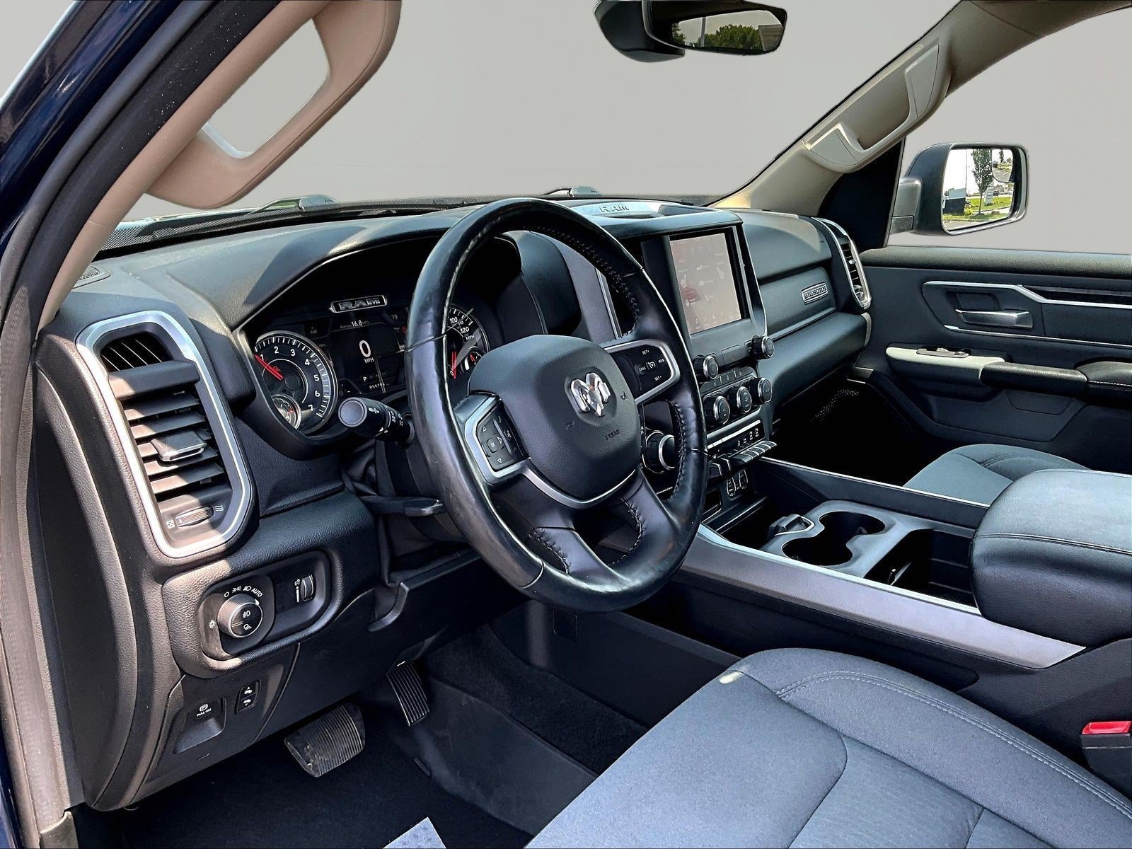 Used 2020 RAM 1500 Big Horn AWD/4WD image 17