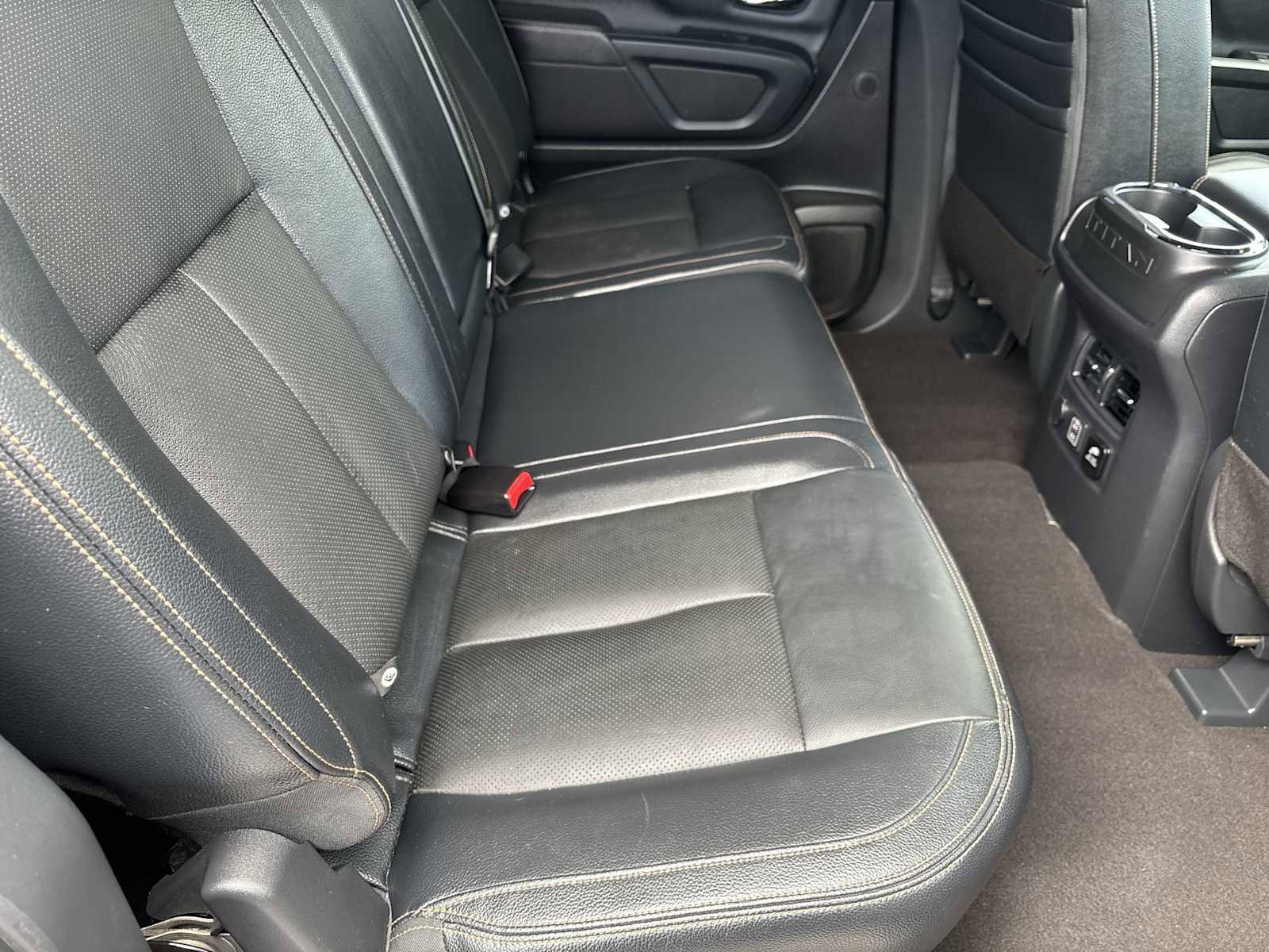 Used 2019 Nissan Titan SL w/ Midnight Edition image 16