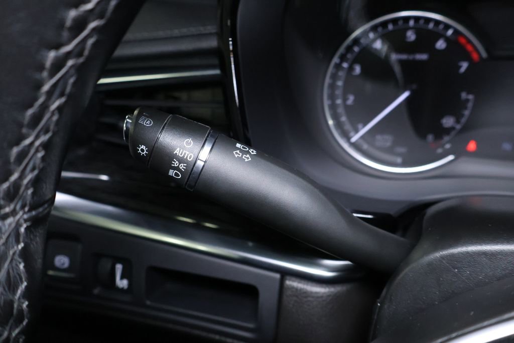 Used 2021 Cadillac XT5 Premium Luxury image 23