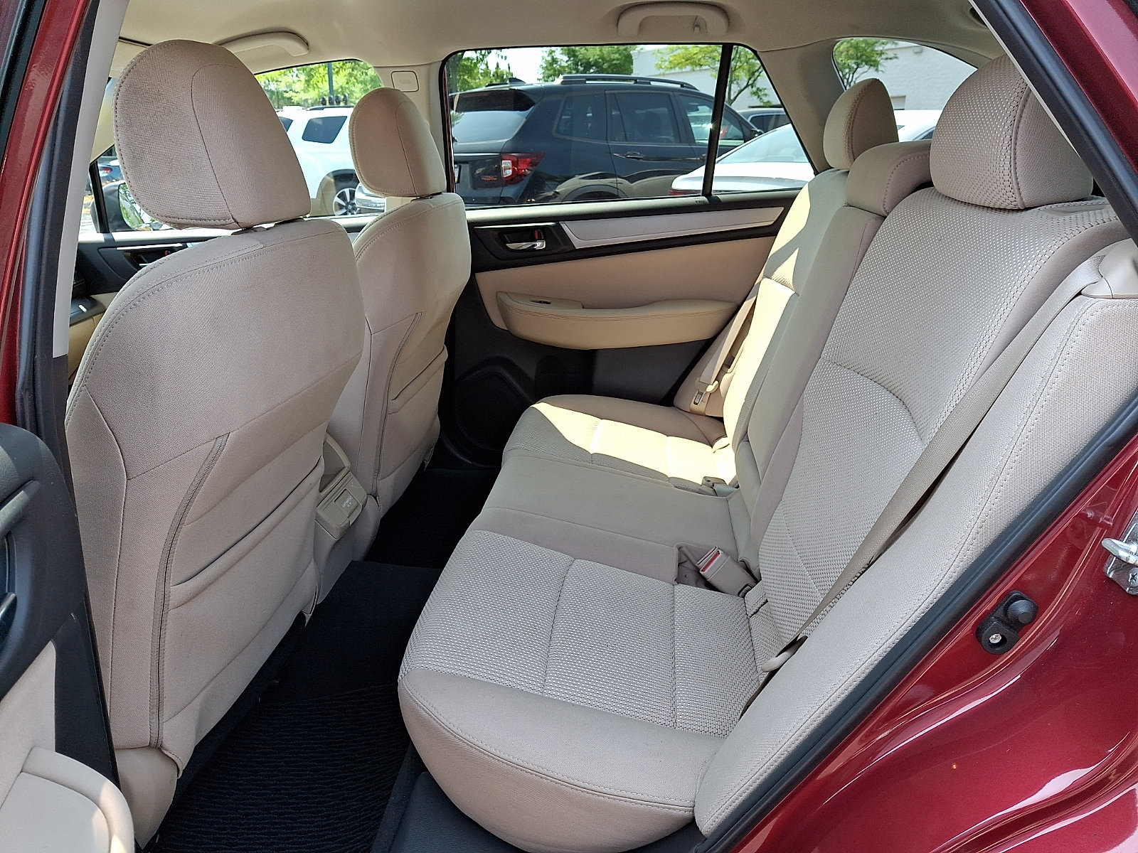 Used 2018 Subaru Outback 2.5i Premium w/ Protection Package #1 AWD/4WD image 10