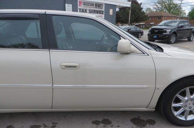Used 2010 Cadillac DTS Luxury FWD image 45