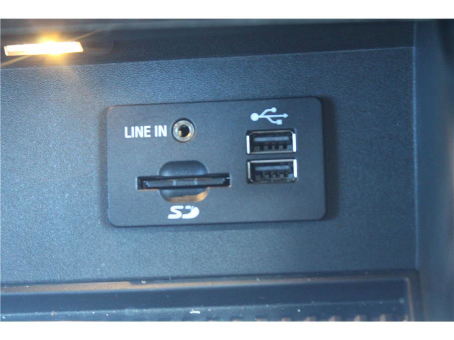 Used 2015 Ford F150 Platinum w/ Technology Package image 37