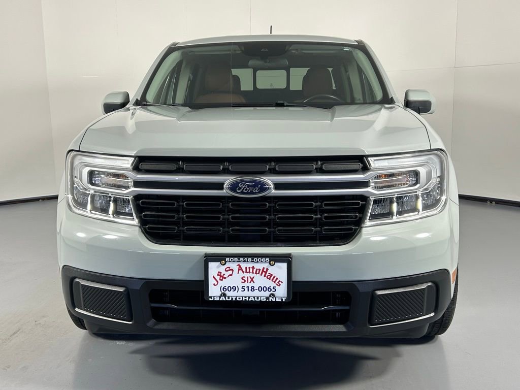 Used 2022 Ford Maverick Lariat image 2