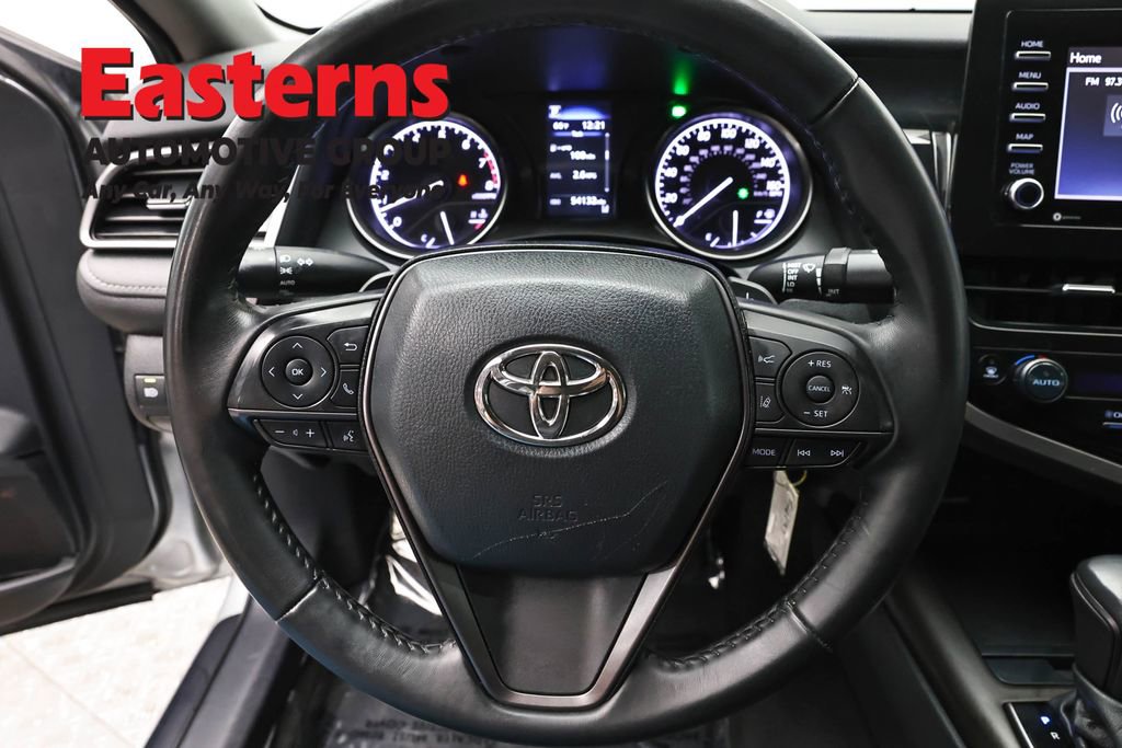 Used 2022 Toyota Camry SE FWD image 10