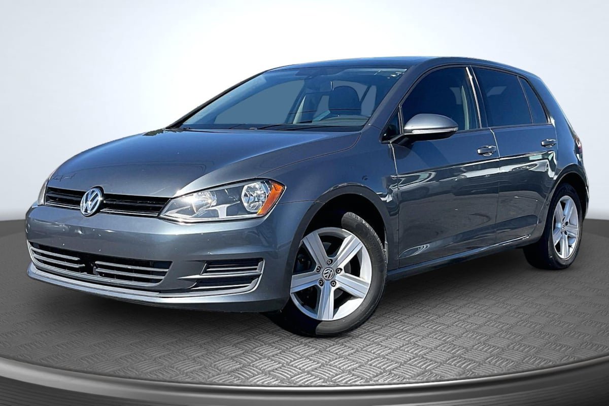 Used 2017 Volkswagen Golf SE FWD image 12