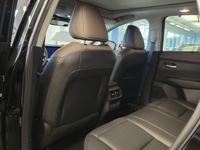 Used 2025 Nissan Murano Platinum w/ Cargo Package AWD/4WD image 11