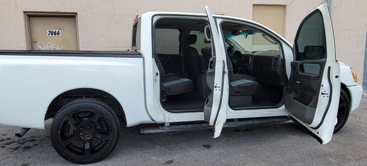 Used 2007 Nissan Titan SE RWD image 14