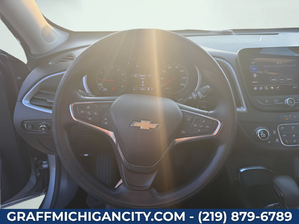 Used 2024 Chevrolet Malibu LT FWD image 14