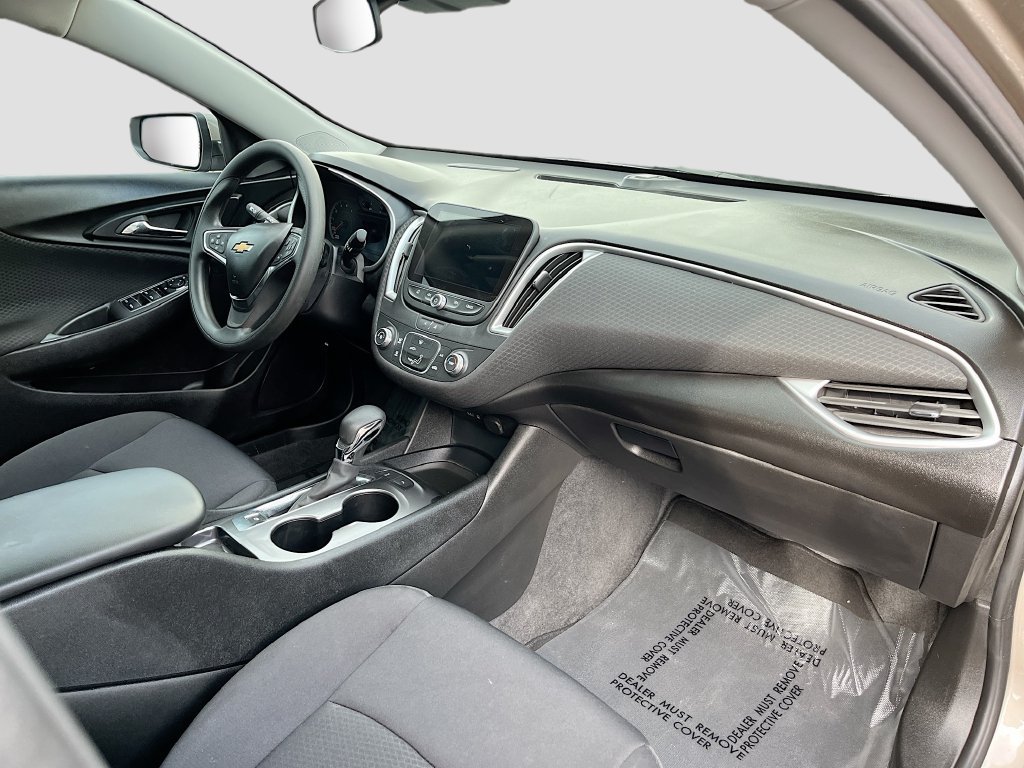 Used 2025 Chevrolet Malibu LS FWD image 29