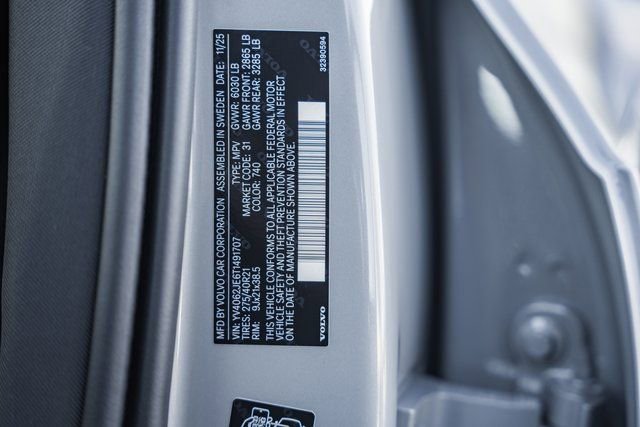 New 2026 Volvo XC90 B6 Plus w/ Protection Package Premier image 41