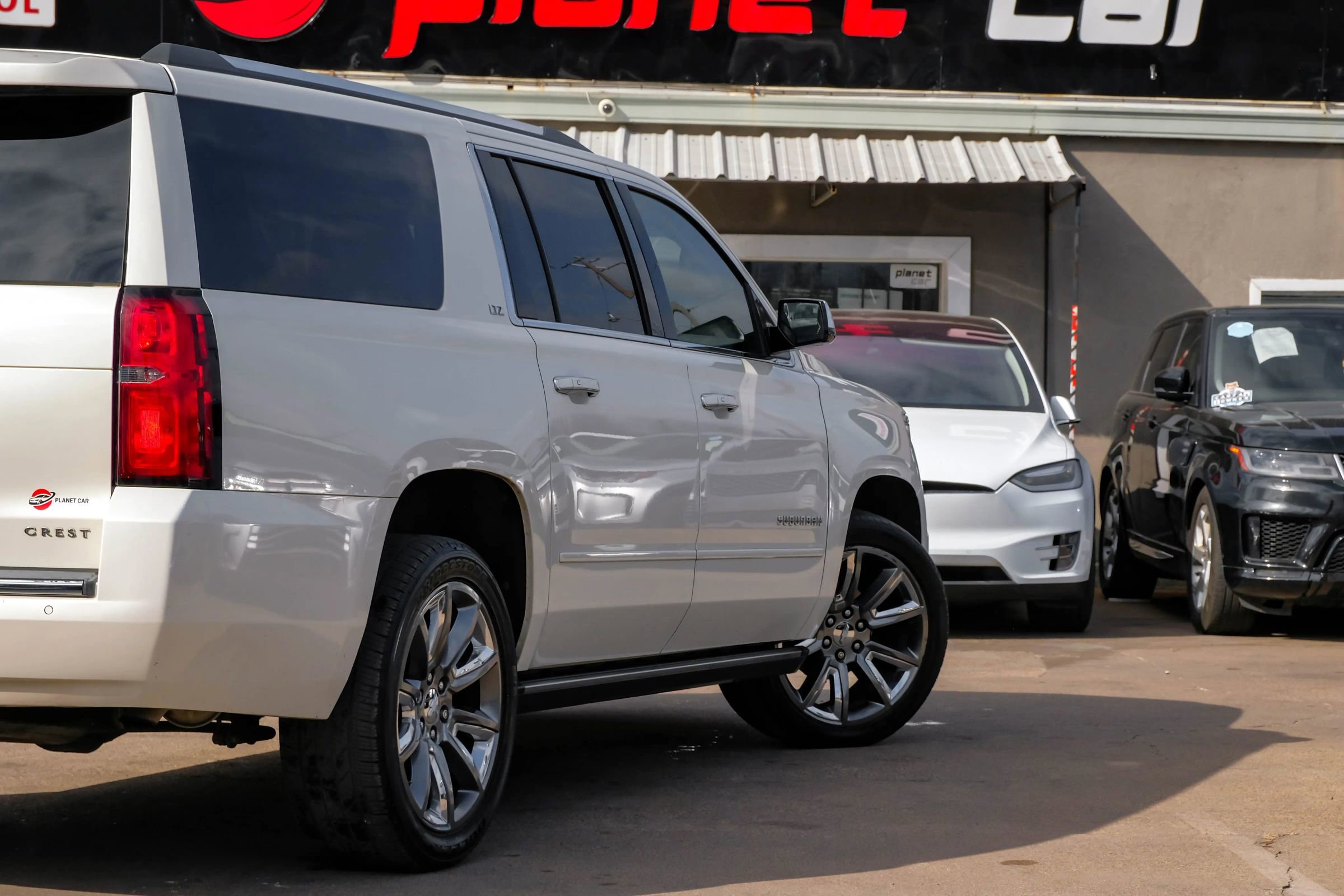Used 2015 Chevrolet Suburban LTZ image 13