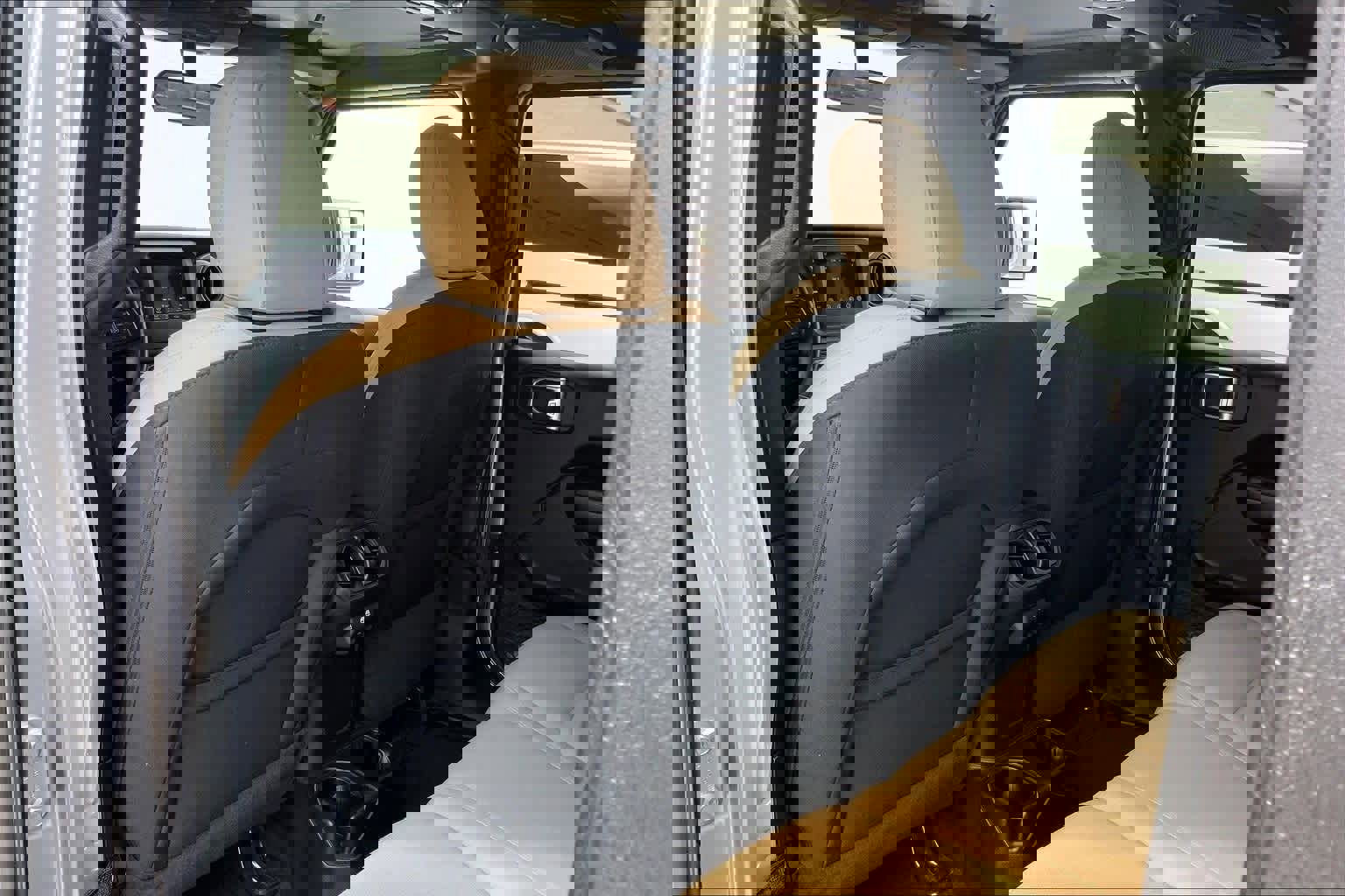 Used 2021 Jeep Wrangler Unlimited Sport image 13