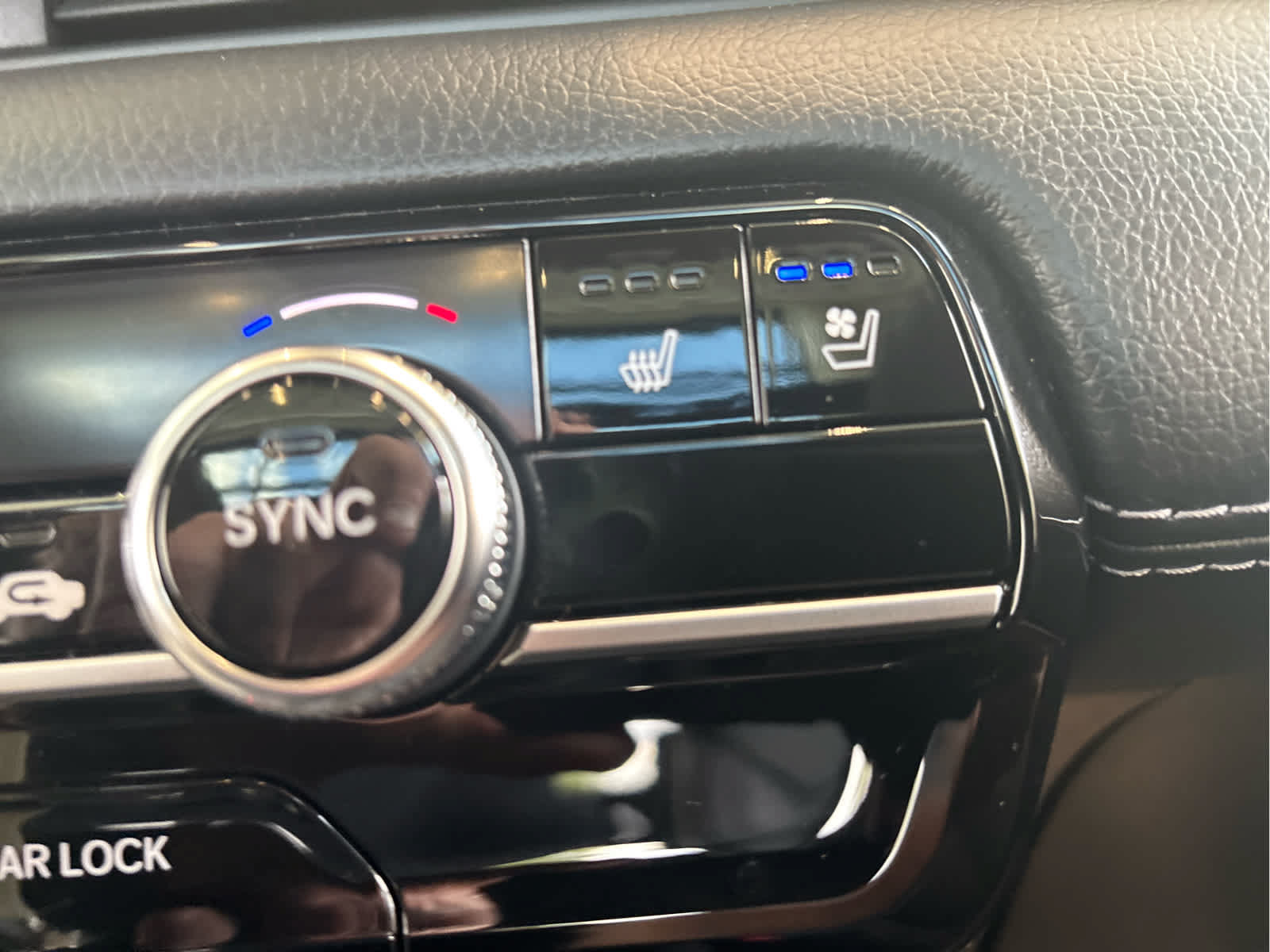 Used 2023 Honda Pilot Elite image 35