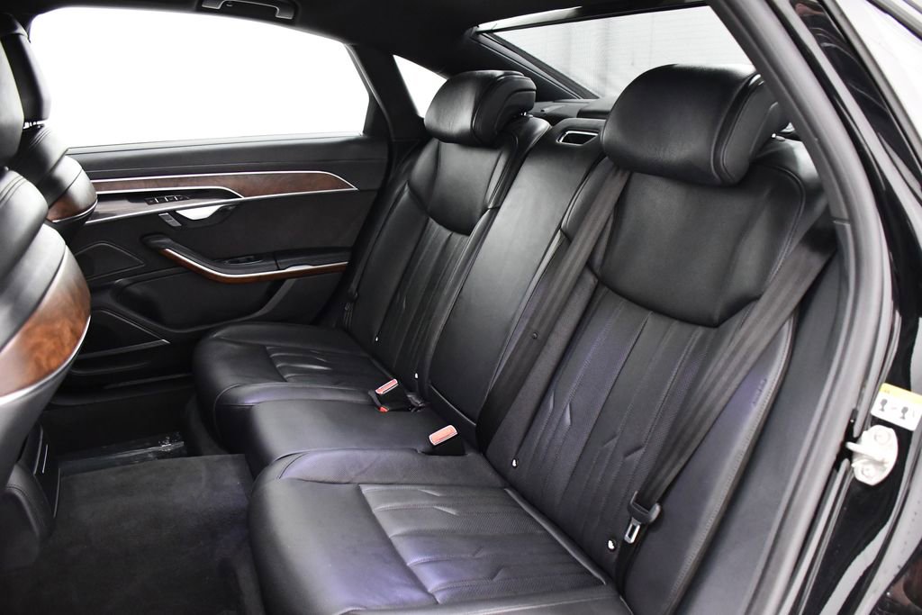 Used 2023 Audi A8 L 3.0T w/ Luxury Package image 21