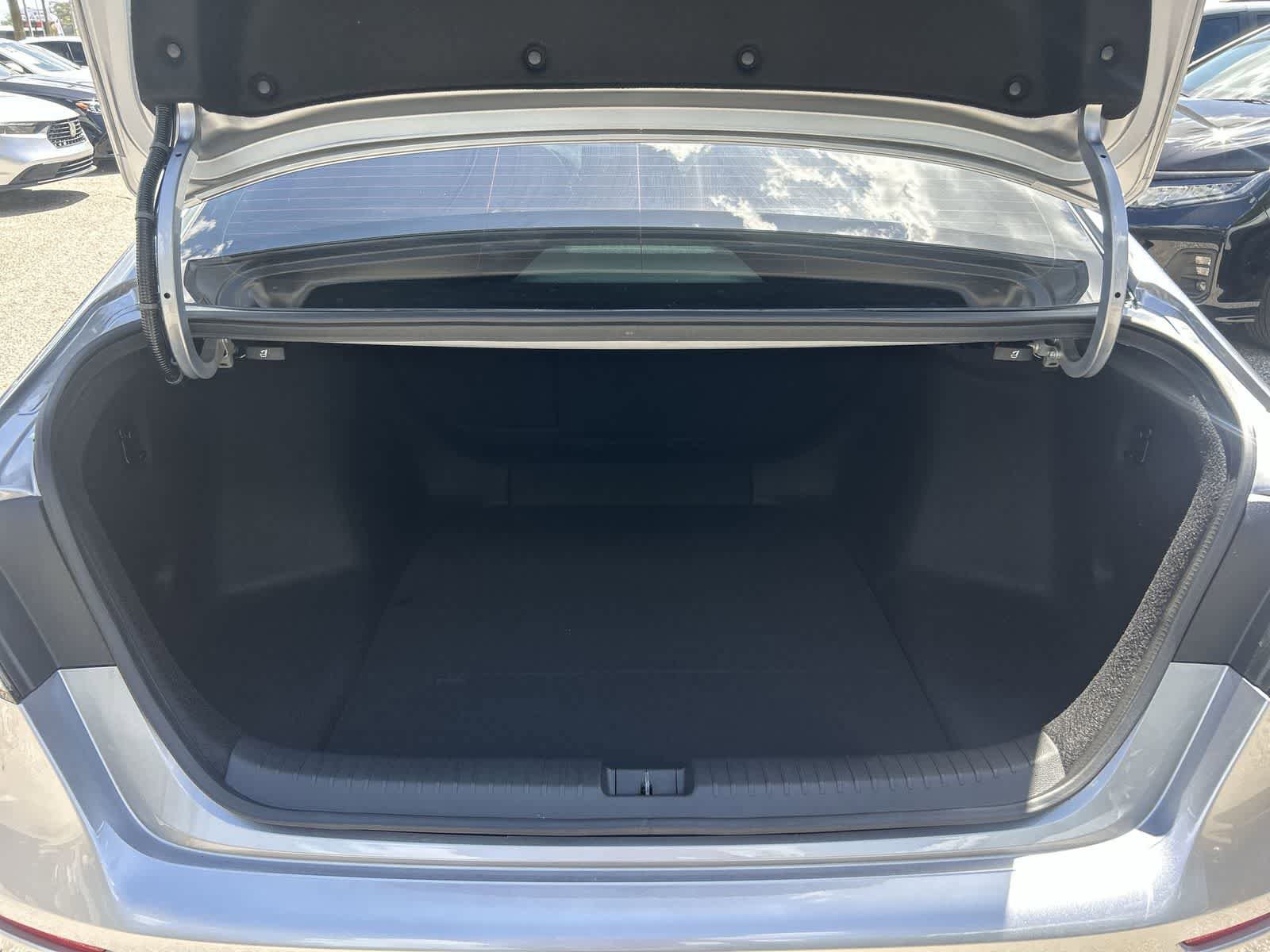 New 2026 Honda Accord EX-L image 9